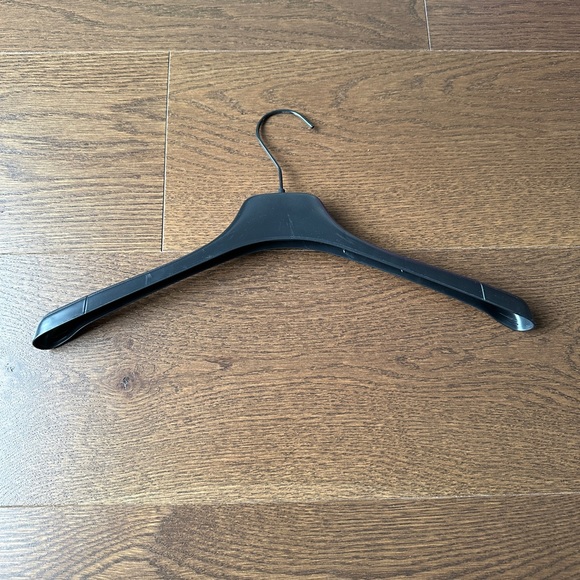 Dior hanger - Picture 3 of 3